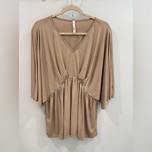 Scarlett Tan V-Neck Tunic Top Pre-owned Size L
